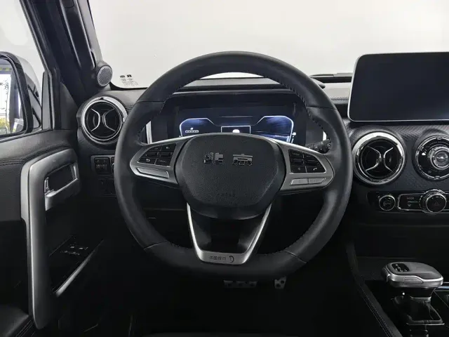 BAIC BJ40 — Фото автомобиля 11