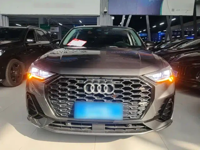 Audi Q3 Sportback — Фото автомобиля 2