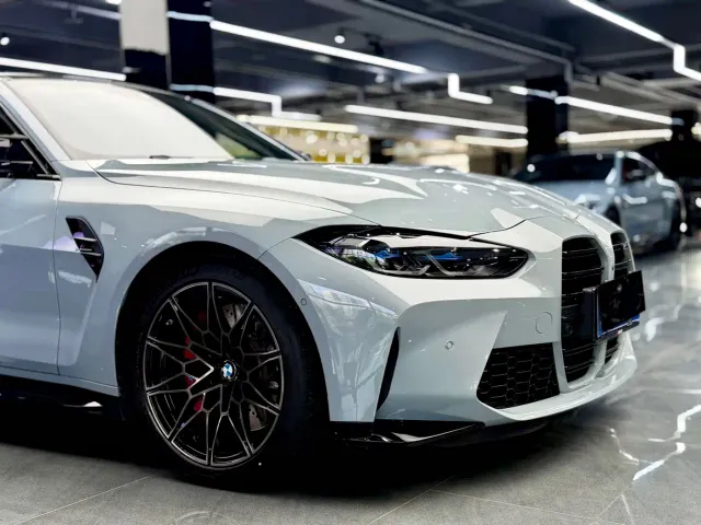 BMW M4 — Фото автомобиля 4