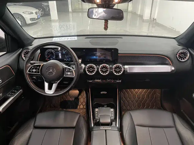 Mercedes-Benz GLB-Class — Фото автомобиля 5
