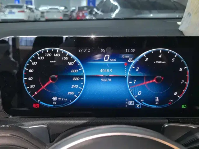 Mercedes-Benz GLB-Class — Фото автомобиля 14