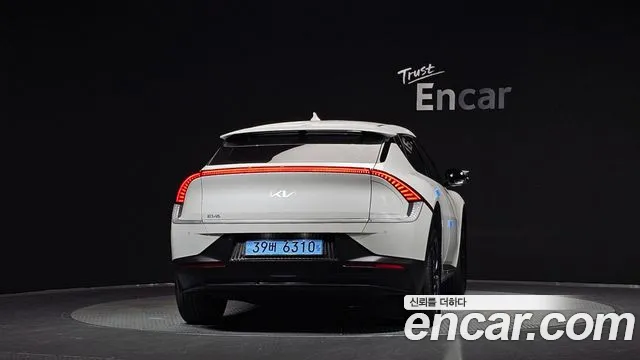 Kia EV6 — Фото автомобиля 4