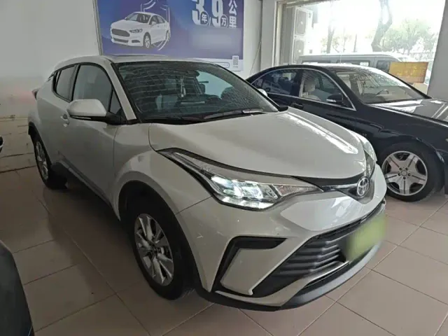 Toyota IZOA — Фото автомобиля 3