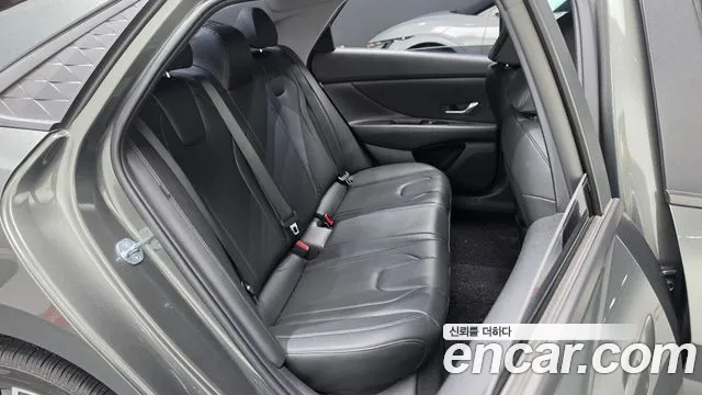Hyundai AVANTE Новый Avante (CN7) — Фото автомобиля 25