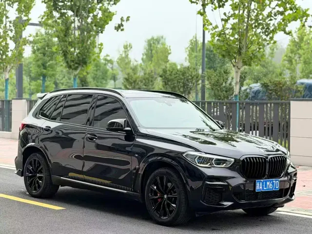 BMW X5 — Фото автомобиля 3