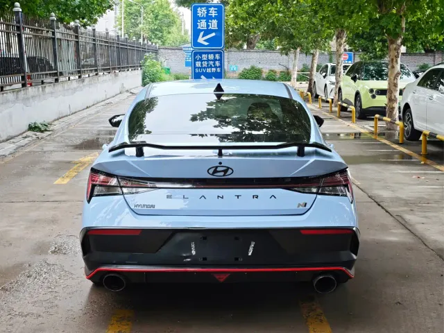 Hyundai Elantra N — Фото автомобиля 6