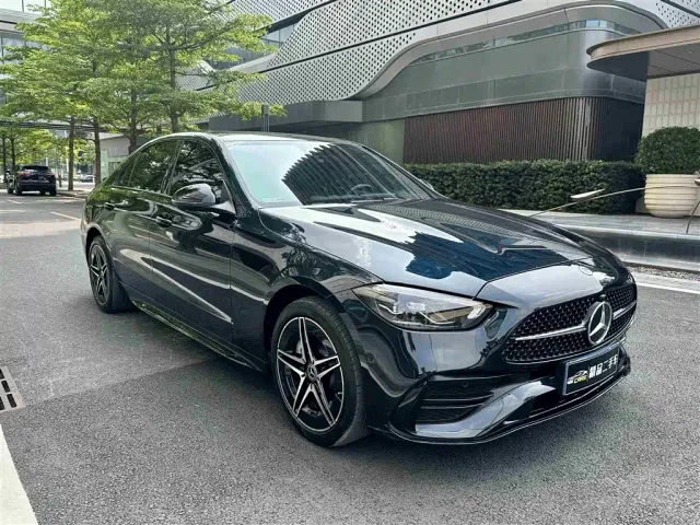 Mercedes-Benz C-Class — Фото автомобиля 3