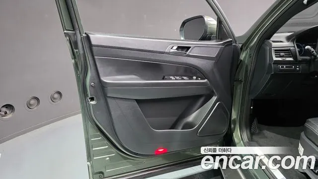 KG_Mobility_Ssangyong Rexton Новый Rexton Sport Дизель 2.2 4WD — Фото автомобиля 24