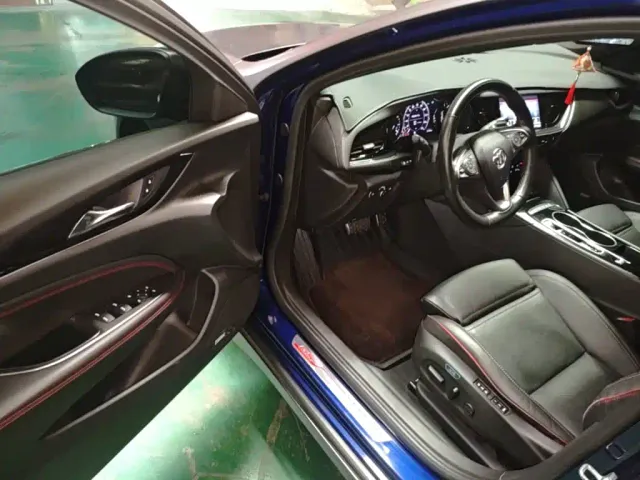 Buick Regal — Фото автомобиля 15