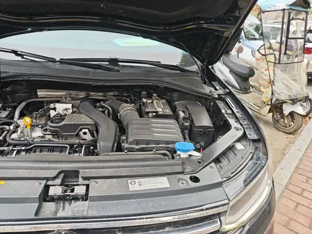 Volkswagen Tiguan L — Фото автомобиля 19