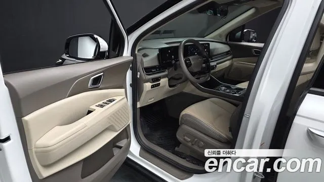Kia Carnival — Фото автомобиля 15