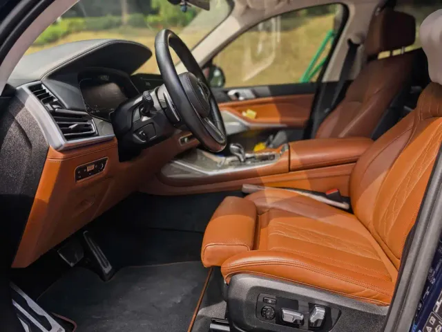 BMW X7 — Фото автомобиля 4