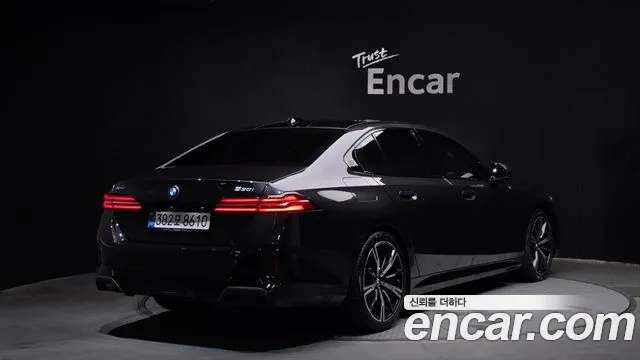 BMW 5-Series 5 серия (G60) 530i xDrive M Sport — Фото автомобиля 2
