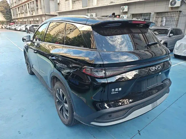 BYD Seal 05 DM-i — Фото автомобиля 4