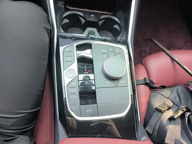 BMW i3 — Фото автомобиля 13