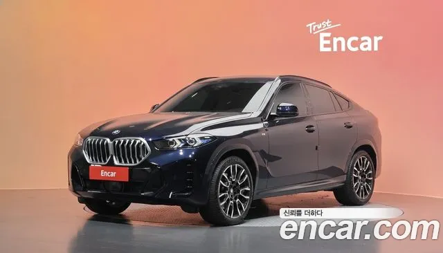 Фотография автомобиля — BMW X6 G06