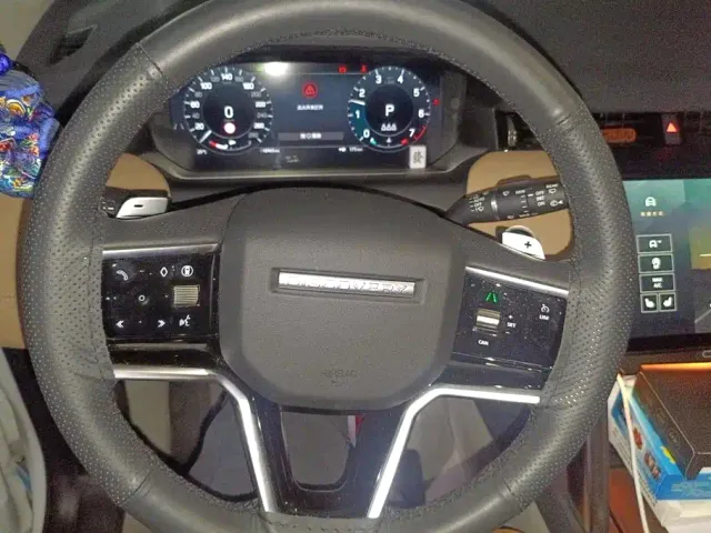 Land Rover Discovery Sport — Фото автомобиля 14