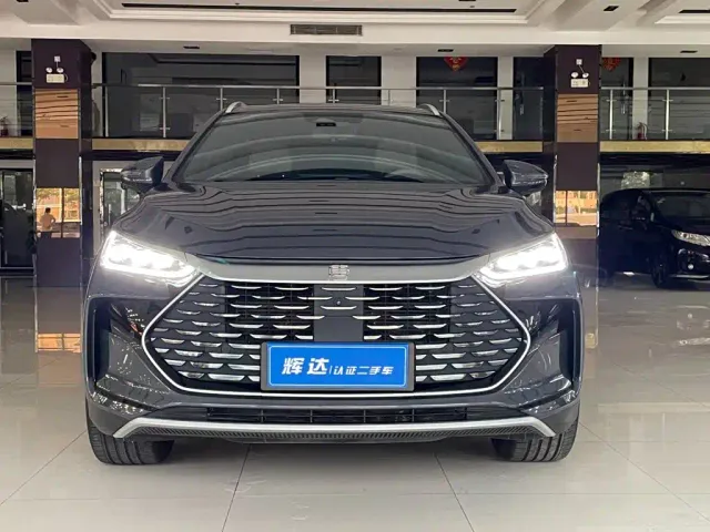 BYD Tang — Фото автомобиля 2