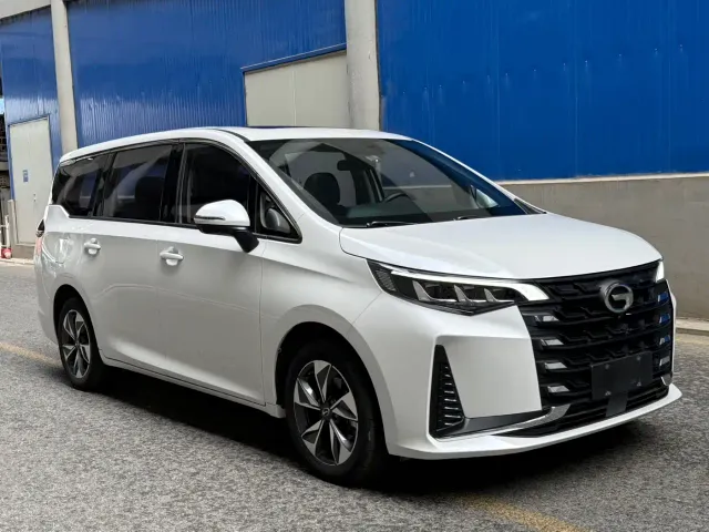 GAC Trumpchi M6 — Фото автомобиля 3