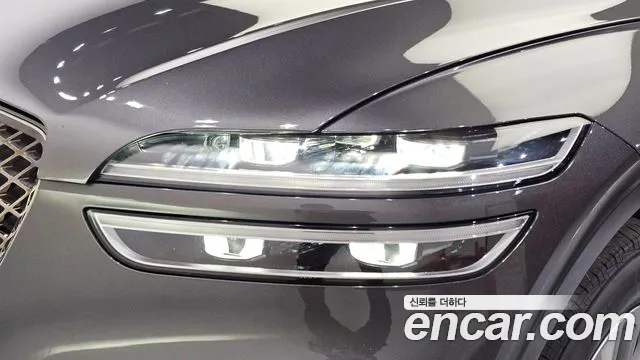 Genesis GV70 — Фото автомобиля 22