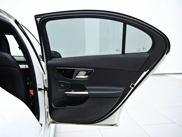 Mercedes-Benz C-Class — Фото автомобиля 21