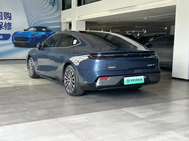 Geely Galaxy Xingyao 8 — Фото автомобиля 9