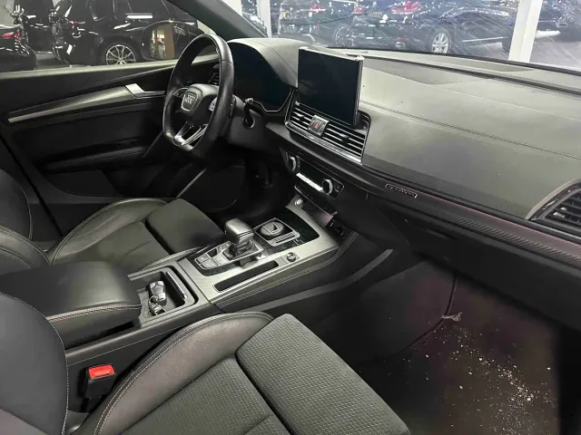 Audi Q5L Sportback — Фото автомобиля 16