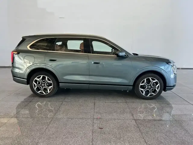Jetour Shanhai L7 Plus — Фото автомобиля 2