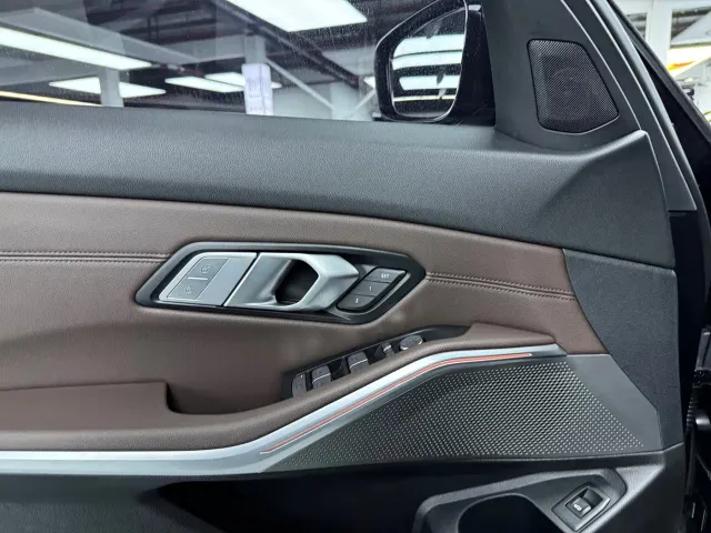 BMW 3 Series — Фото автомобиля 4