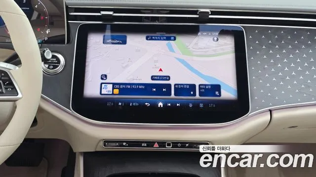 Mercedes-Benz E-Class — Фото автомобиля 12