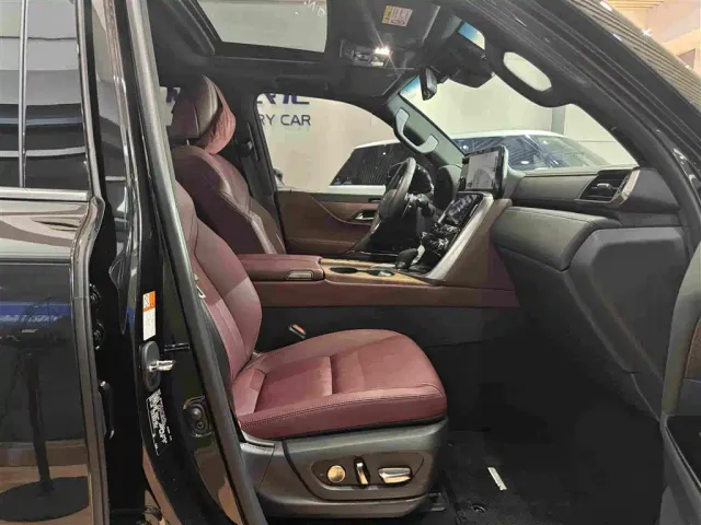 Lexus Lexus LX 2025 700h Boundary Edition — Фото автомобиля 10