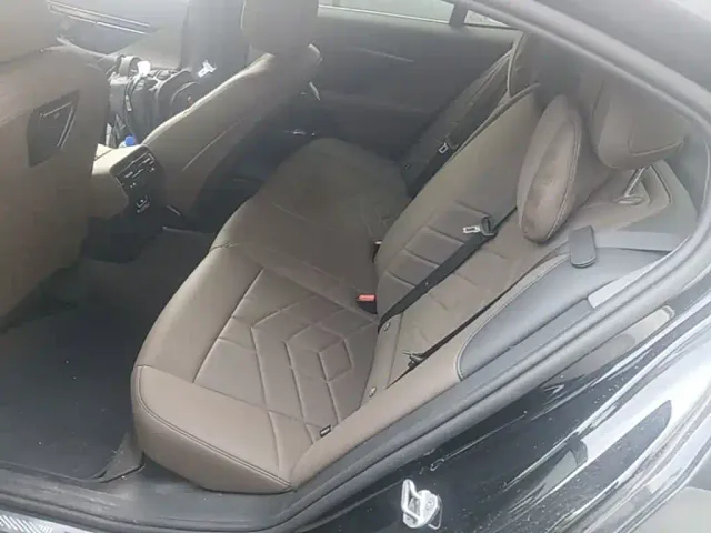 BMW 5 Series — Фото автомобиля 21
