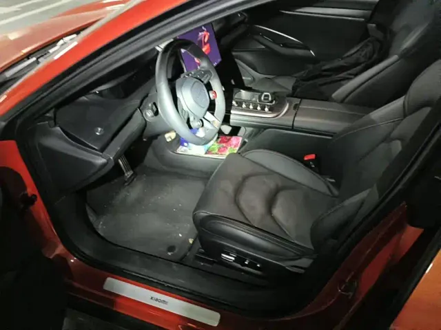 Xiaomi SU7 — Фото автомобиля 8
