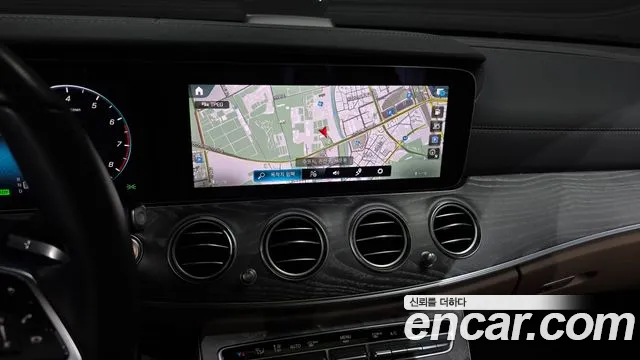 Mercedes-Benz E-Class W213 — Фото автомобиля 20