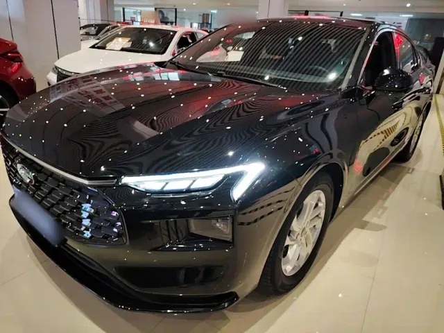 Фотография автомобиля — Ford Mondeo