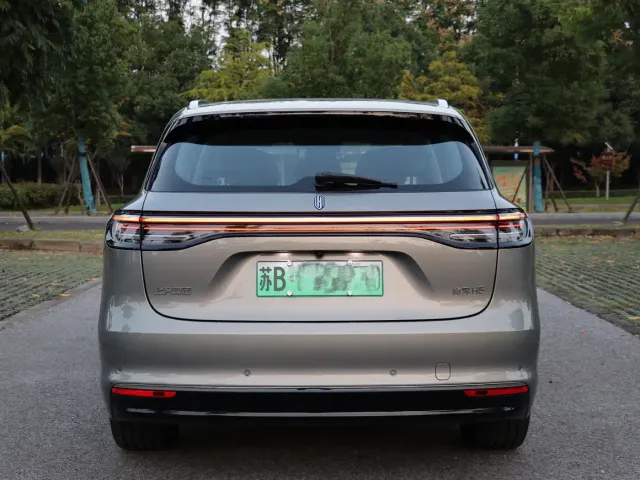 Shangjie SUV — Фото автомобиля 9