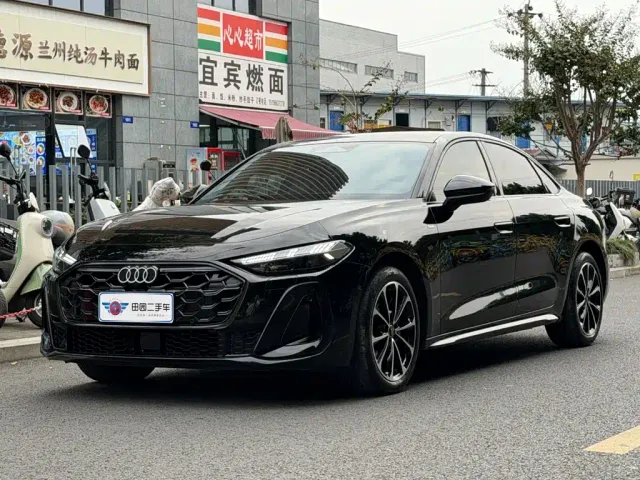 Фотография автомобиля — Audi A5L