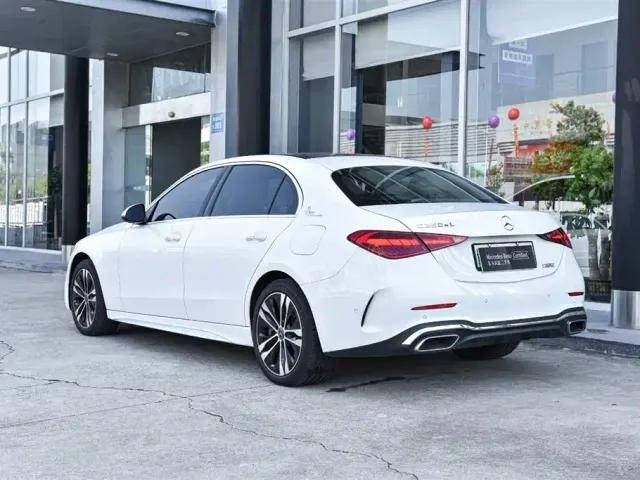 Mercedes-Benz C-Class — Фото автомобиля 6