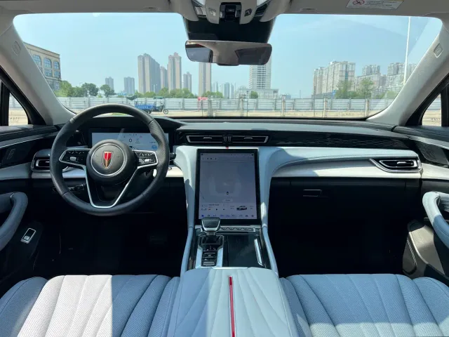 Hongqi H5 PHEV — Фото автомобиля 5
