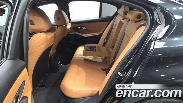 BMW 3 Series — Фото автомобиля 18