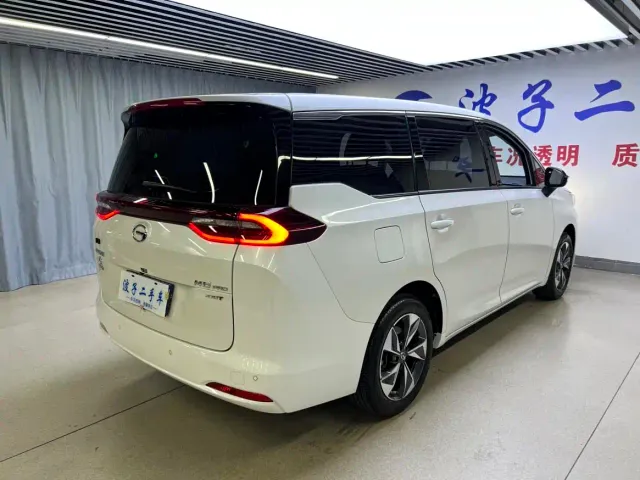 GAC Trumpchi M6 — Фото автомобиля 18
