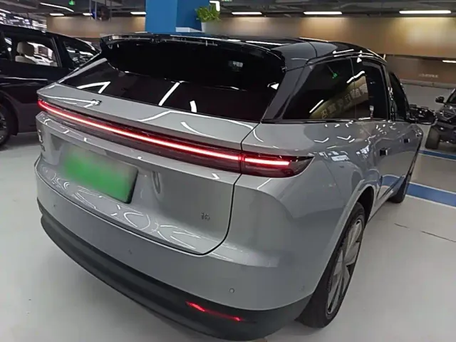 Li Auto i6 — Фото автомобиля 6