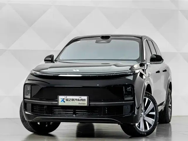 Li Auto L8 — Фото автомобиля 2