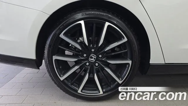 Honda Accord — Фото автомобиля 5