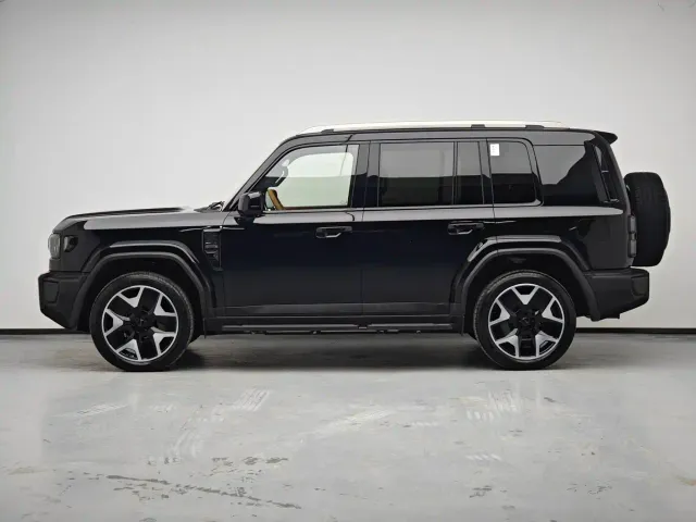 iCAR V27 — Фото автомобиля 14
