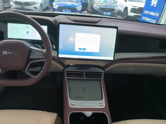 BYD Seal 07 DM-i — Фото автомобиля 12