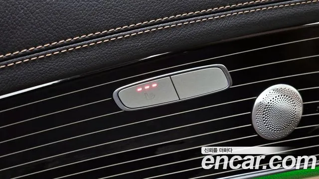 Mercedes-Benz E-Class — Фото автомобиля 24