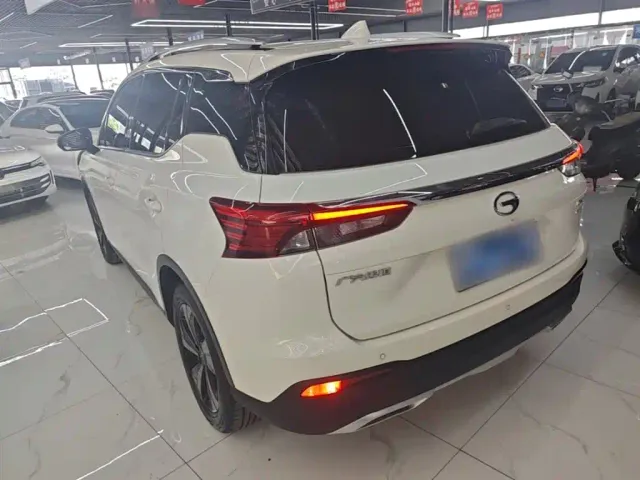 GAC Trumpchi GS4 — Фото автомобиля 4