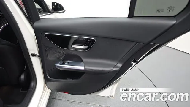 Mercedes-Benz C-Class — Фото автомобиля 25