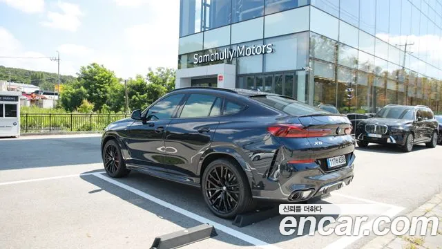 BMW X6 — Фото автомобиля 2